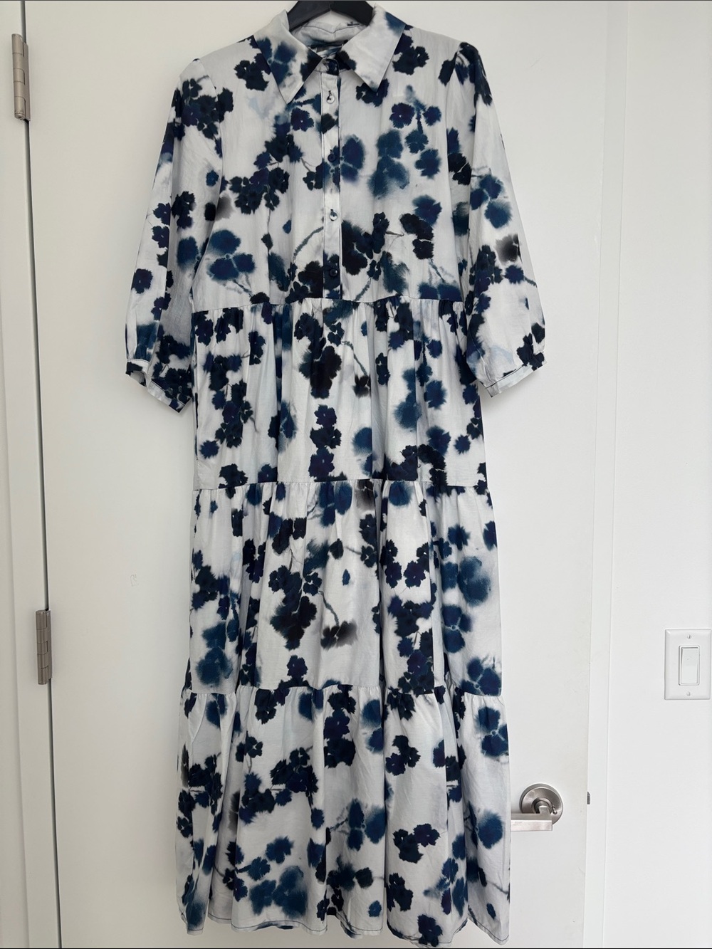 Bacci Designer Button-Front Tiered Midi Dress in White and Navy Blue NWOT